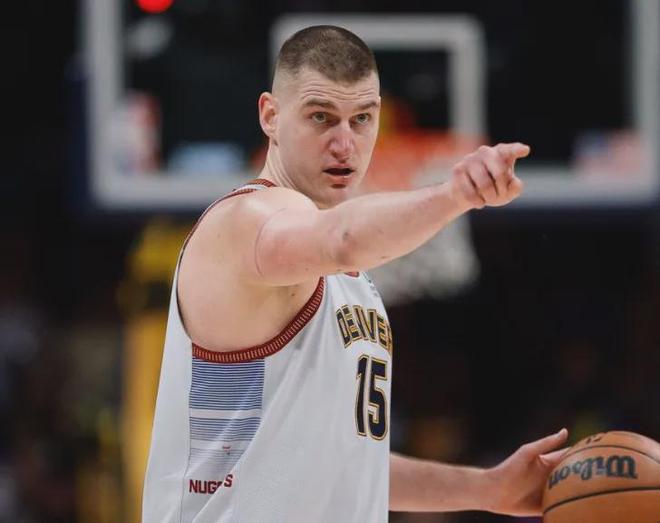 米体：米兰CEO和阿莱格里通电话，阿莱格里有意回归&米兰仍需时间.